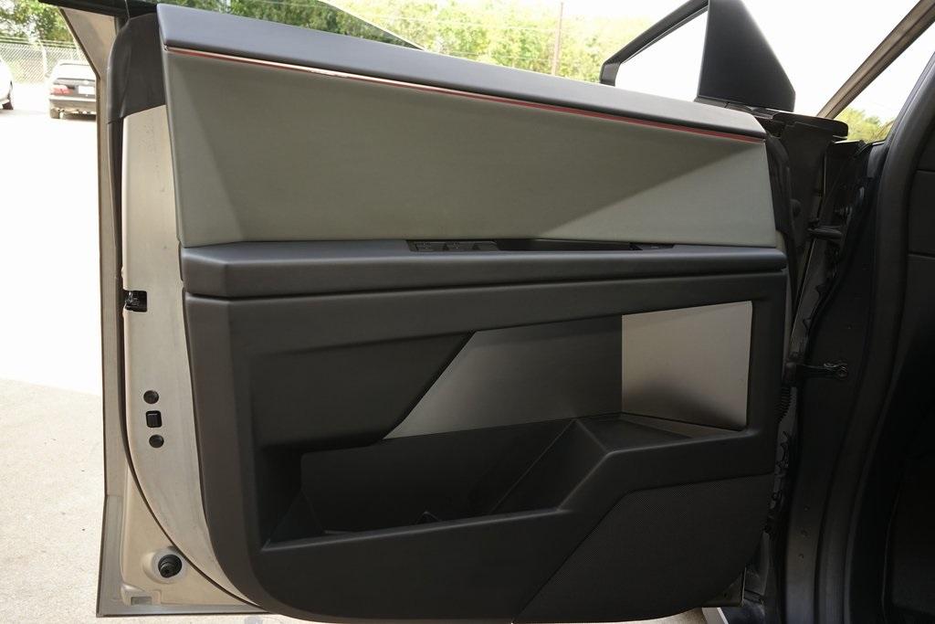 2024 Tesla Cybertruck