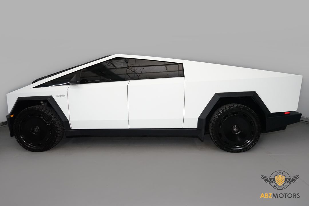 2024 Tesla Cybertruck