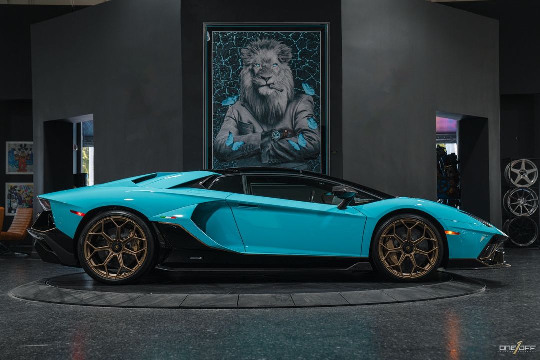 2022 Lamborghini Aventador