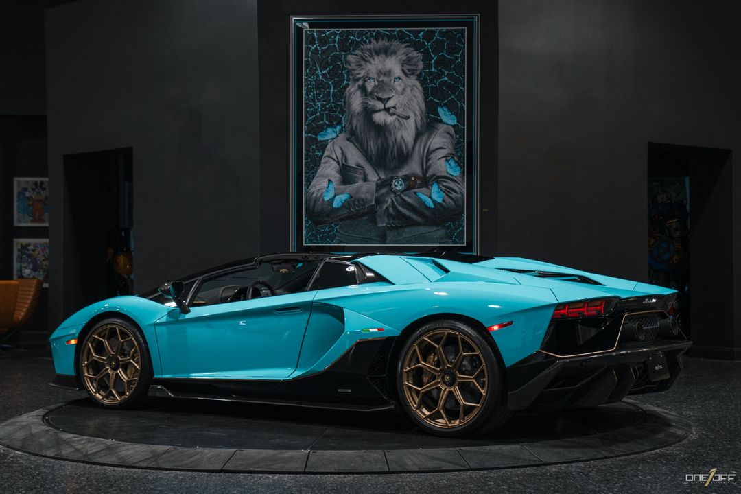 2022 Lamborghini Aventador