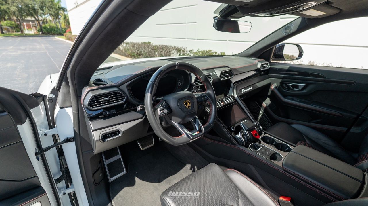 2021 Lamborghini Urus