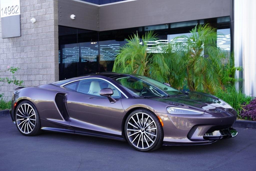 2020 McLaren GT