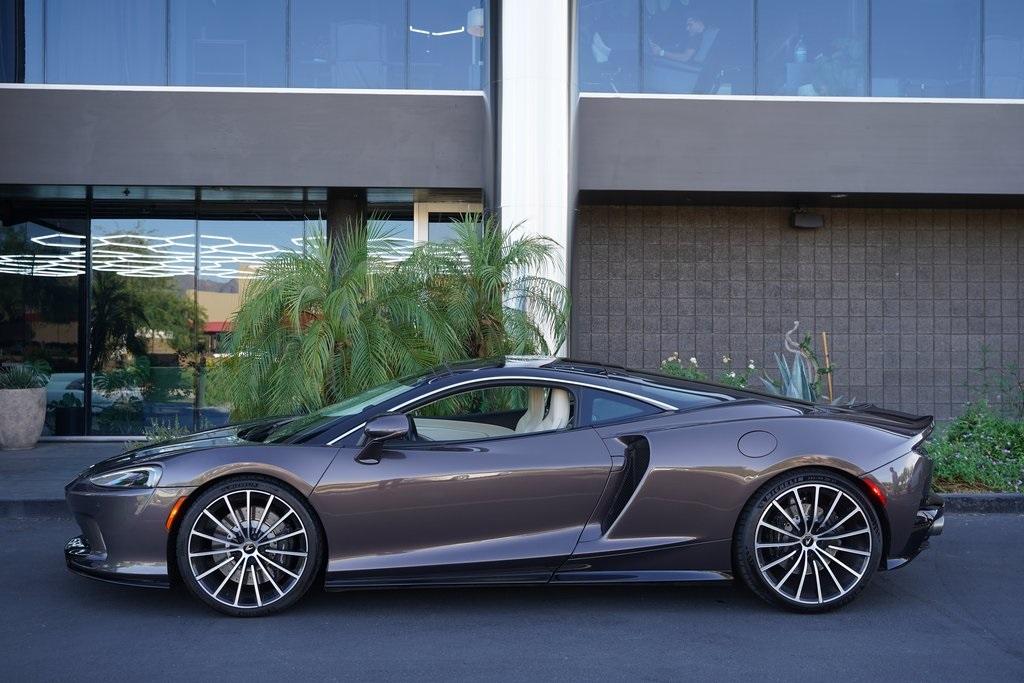 2020 McLaren GT