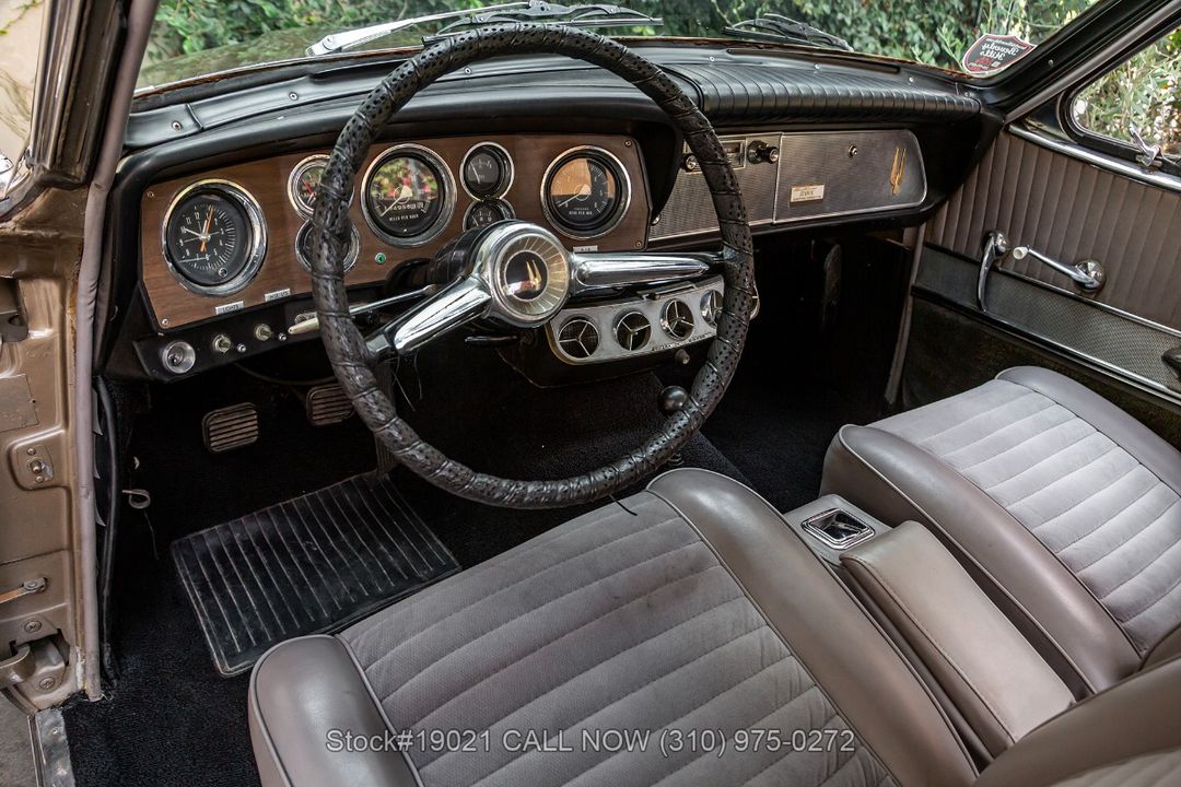 1962 Studebaker Gran Turismo Hawk