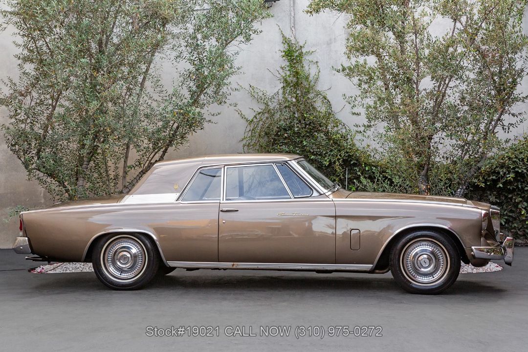 1962 Studebaker Gran Turismo Hawk