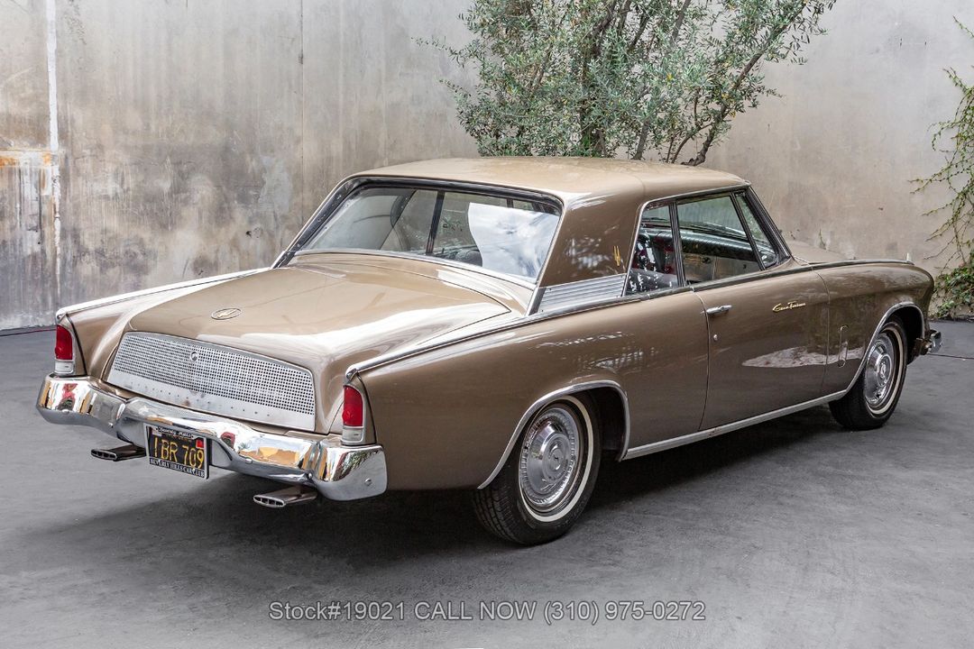 1962 Studebaker Gran Turismo Hawk