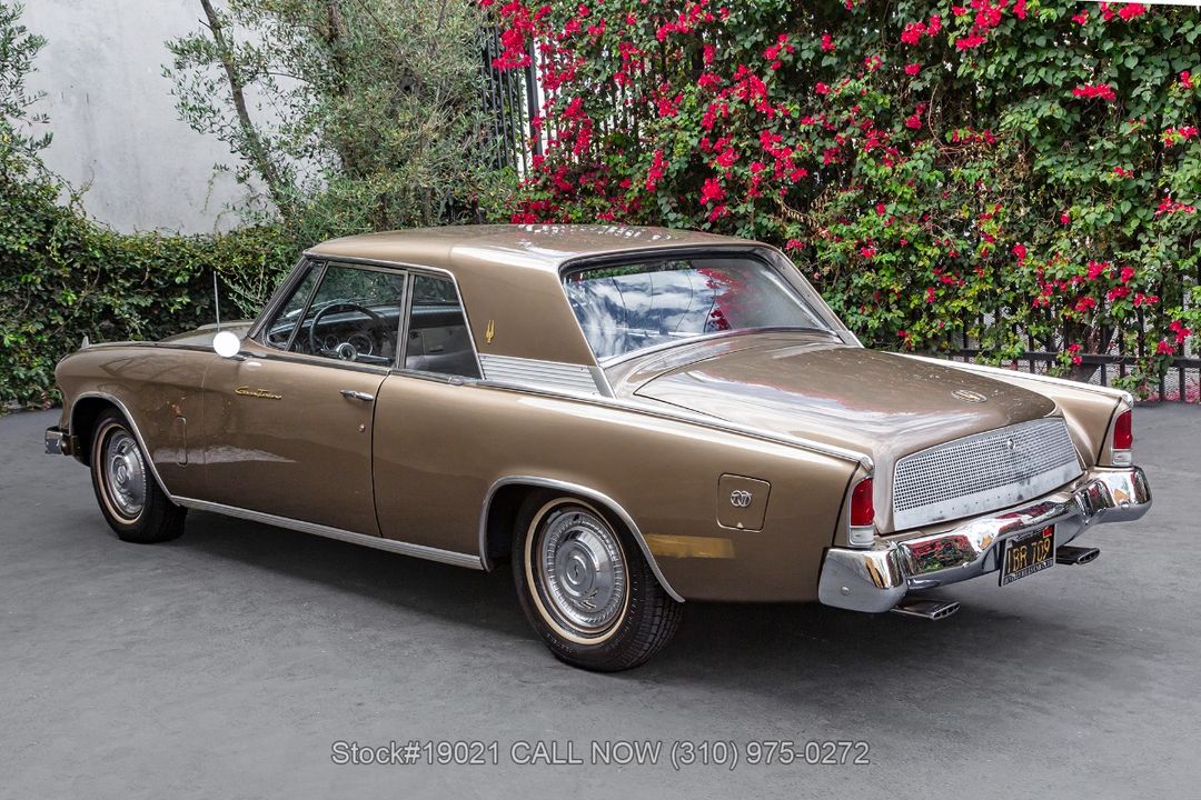 1962 Studebaker Gran Turismo Hawk
