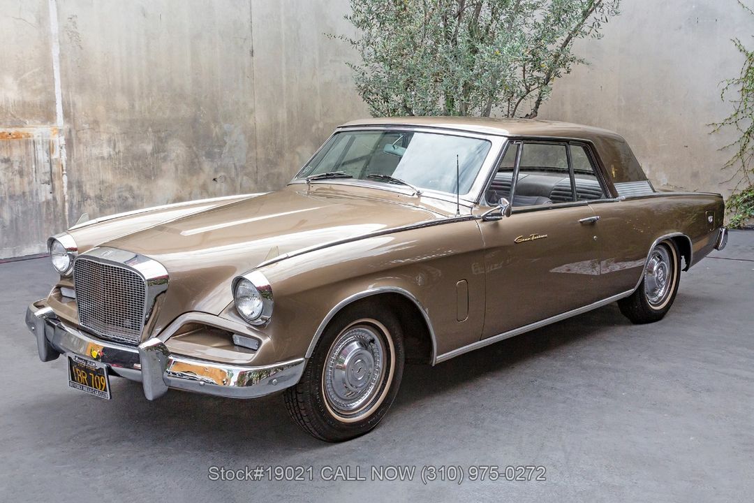 1962 Studebaker Gran Turismo Hawk