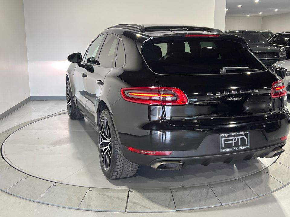 2018 Porsche Macan AWD