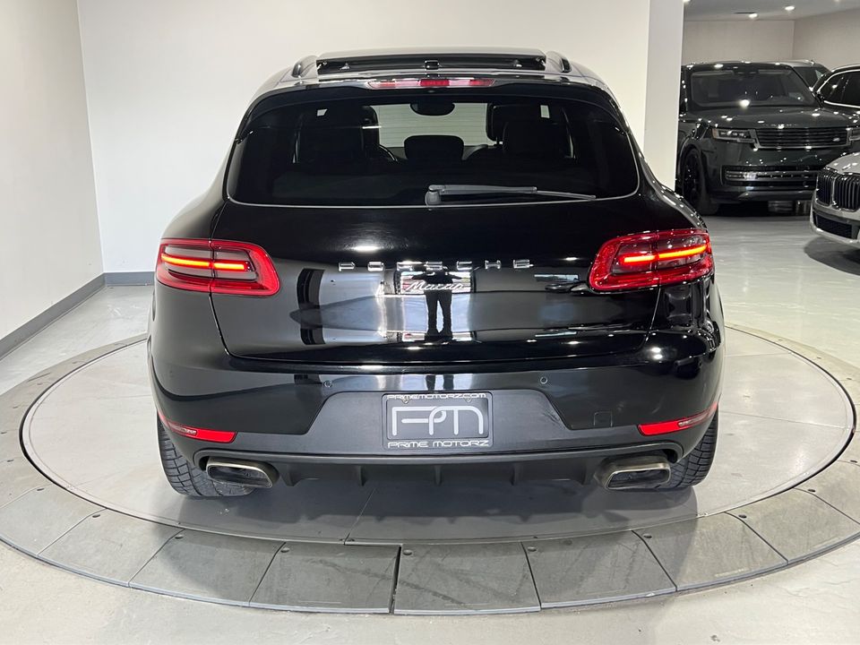 2018 Porsche Macan AWD