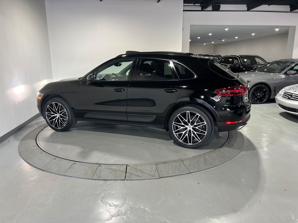 2018 Porsche Macan AWD