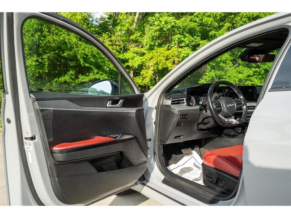 2022 Kia K5
