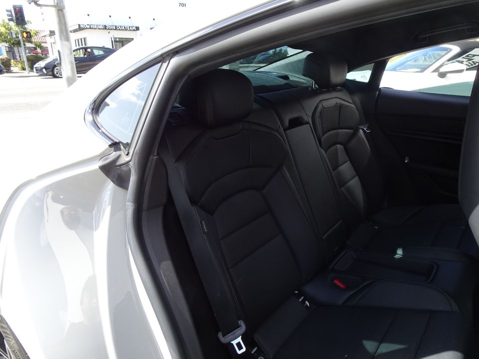 2022 Porsche Taycan