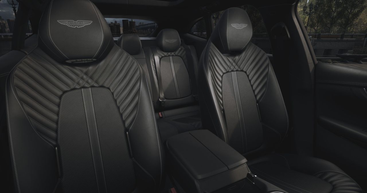 2026 Aston Martin DBX