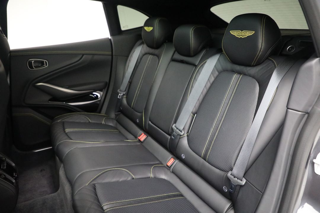 2026 Aston Martin DBX