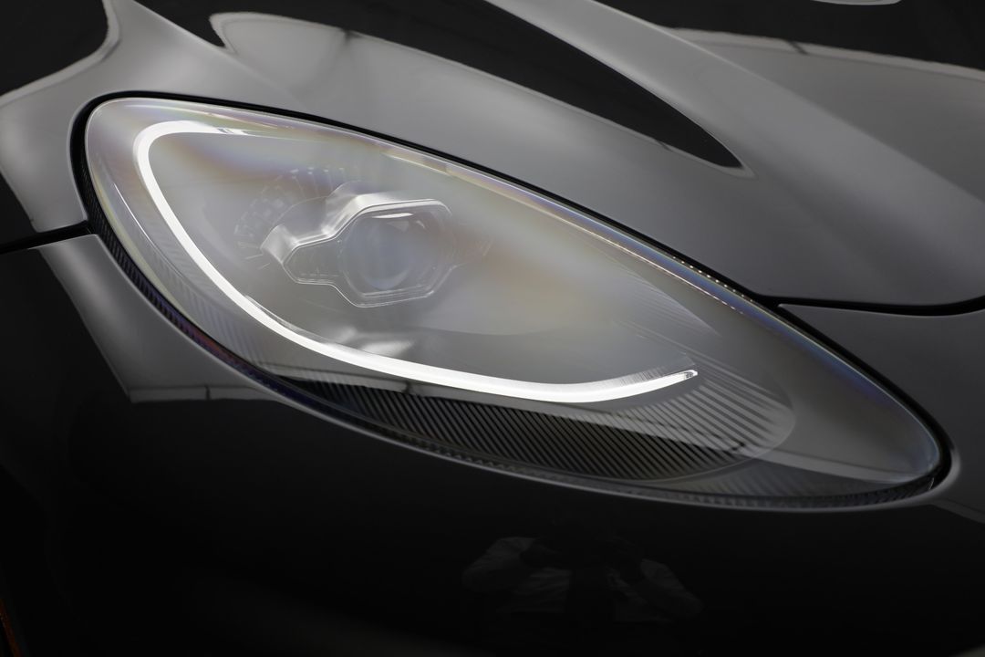 2026 Aston Martin DBX