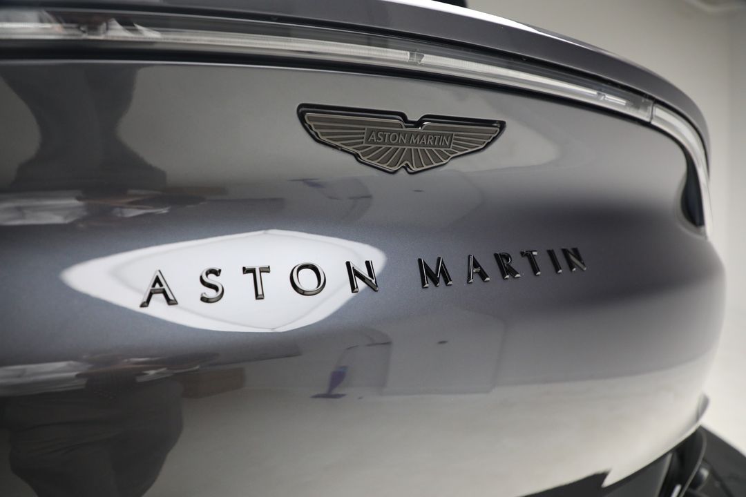 2026 Aston Martin DBX