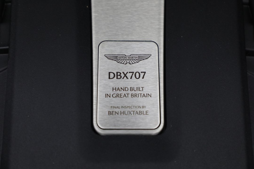 2026 Aston Martin DBX