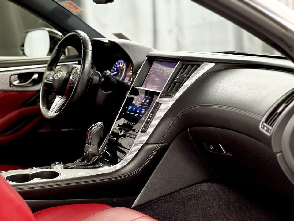 2018 INFINITI Q60