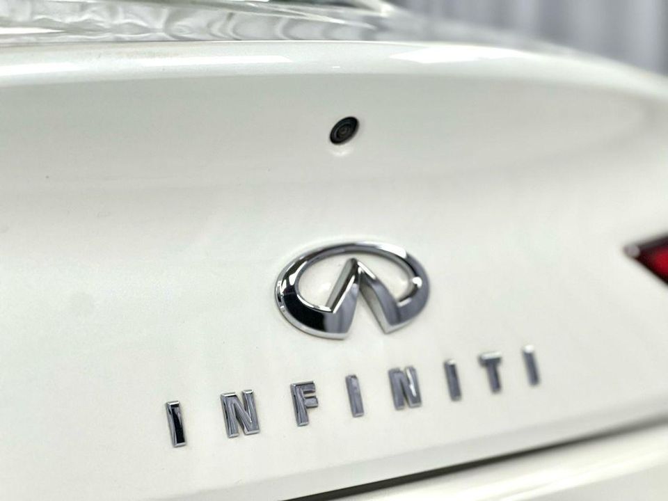 2018 INFINITI Q60