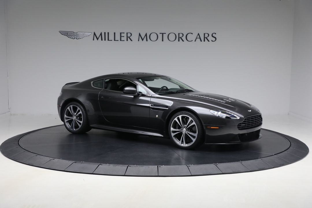 2011 Aston Martin V12 Vantage