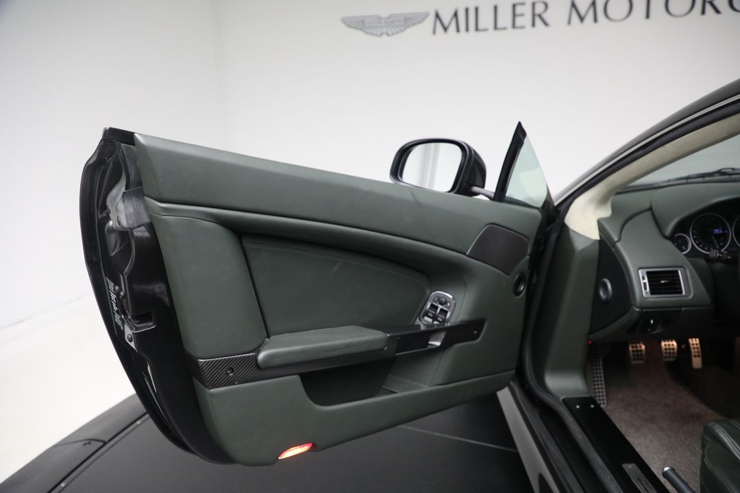 2011 Aston Martin V12 Vantage