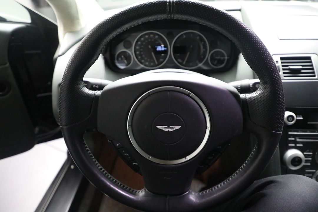 2011 Aston Martin V12 Vantage