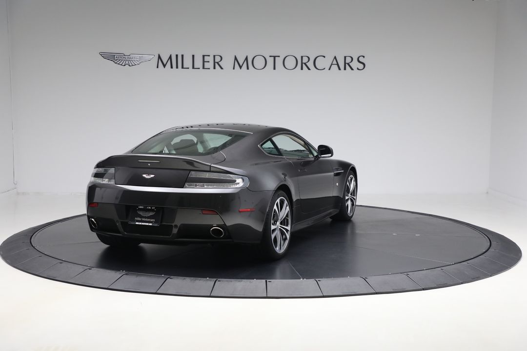 2011 Aston Martin V12 Vantage