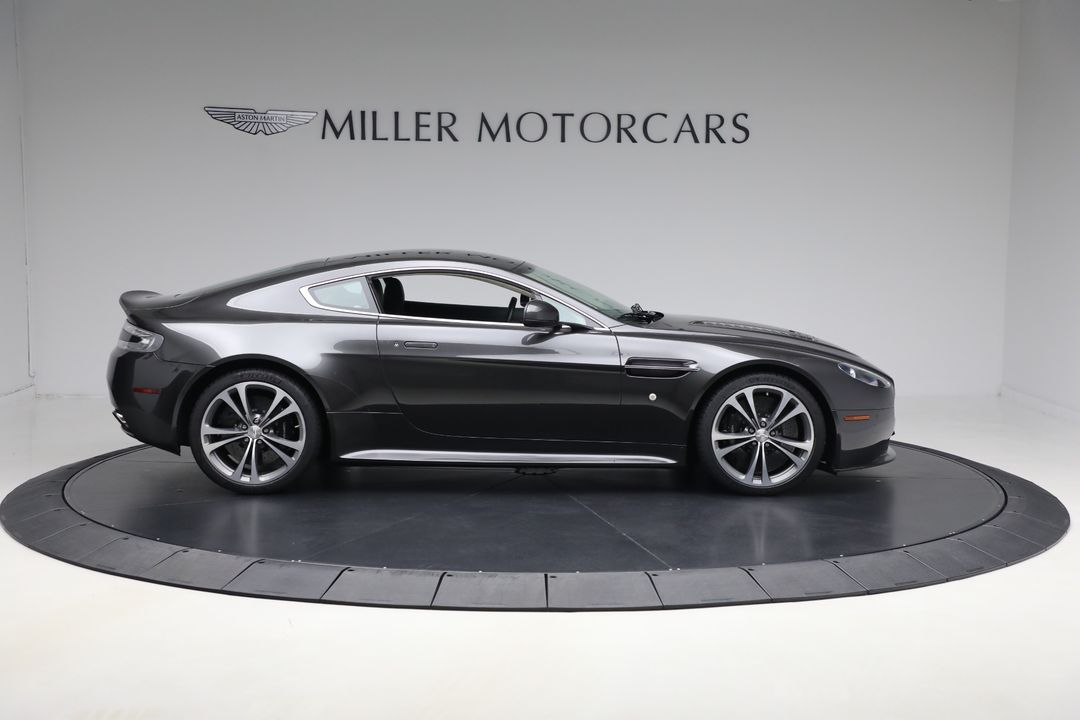 2011 Aston Martin V12 Vantage