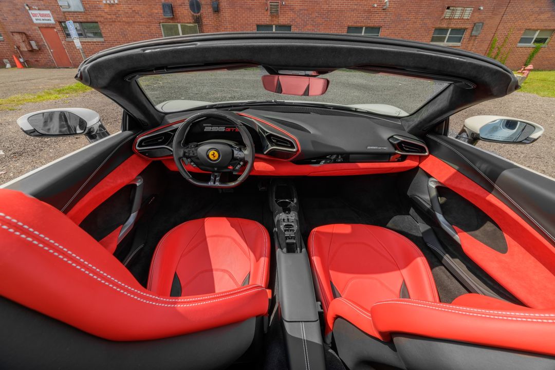 2025 Ferrari 296 GTS