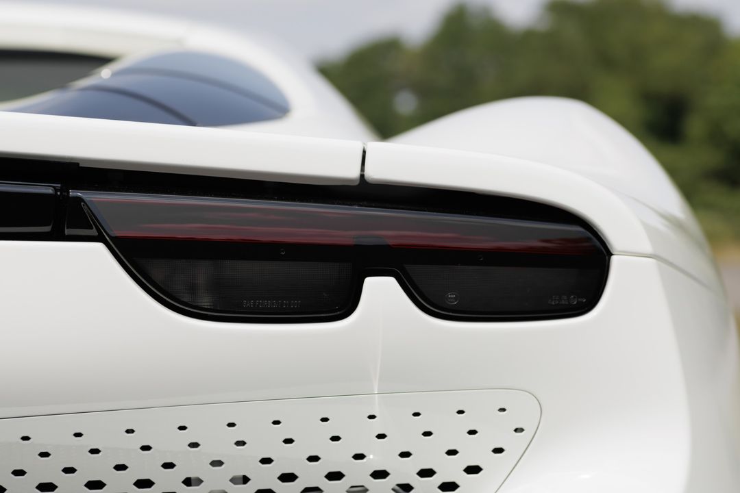 2025 Ferrari 296 GTS