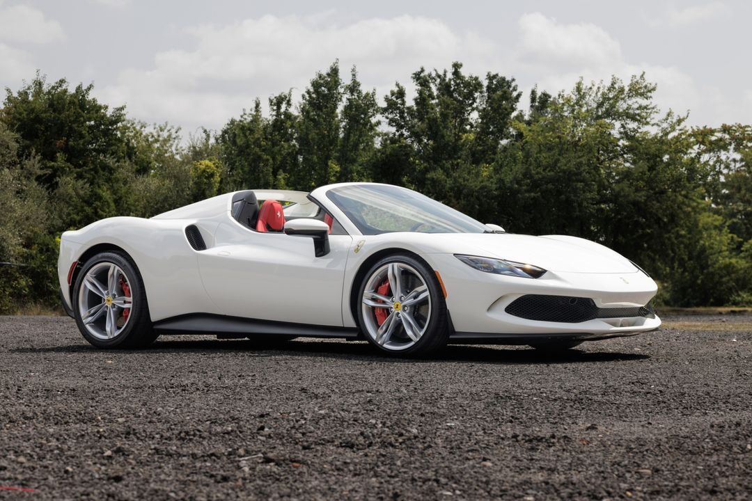 2025 Ferrari 296 GTS