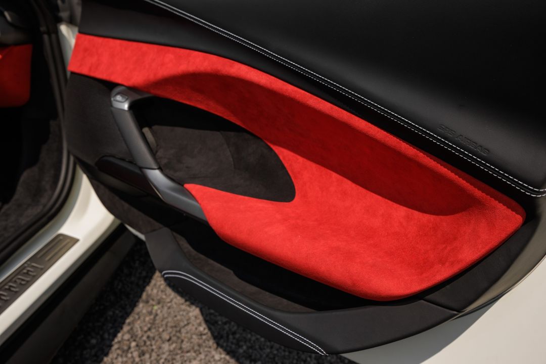 2025 Ferrari 296 GTS