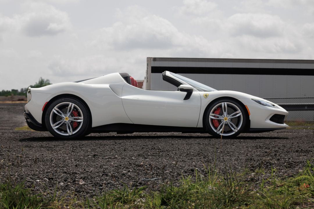 2025 Ferrari 296 GTS