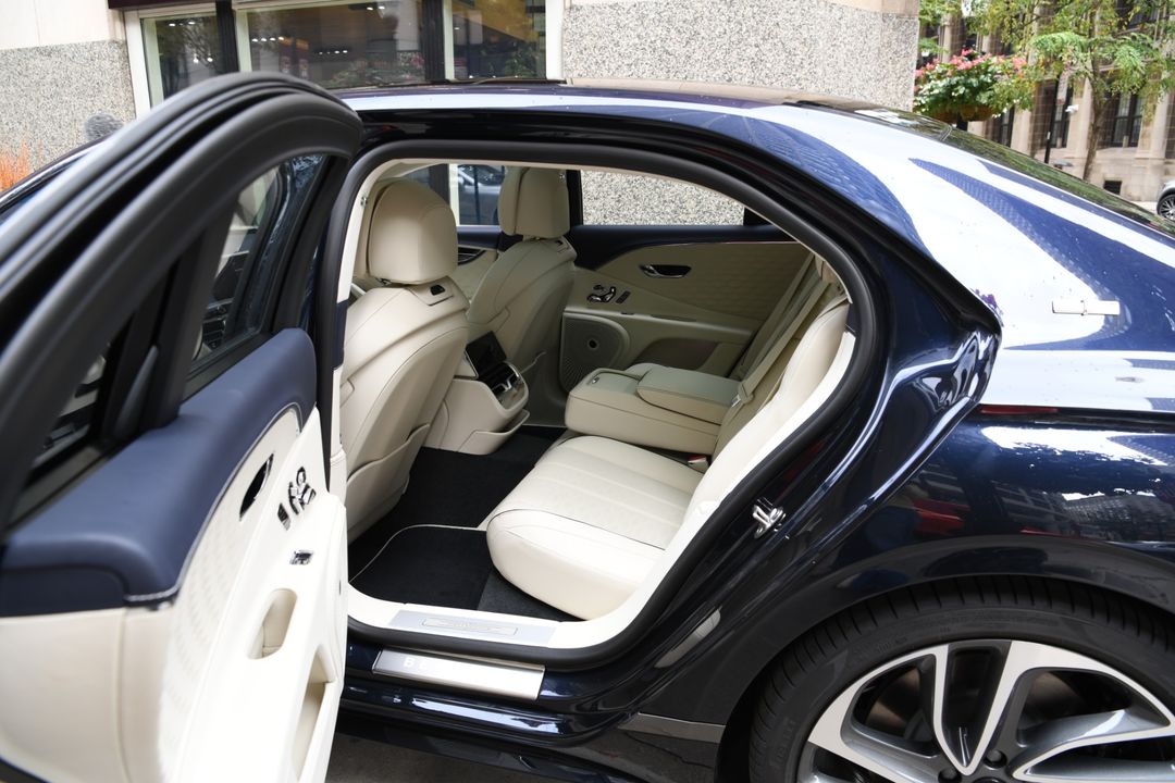 2025 Bentley Flying Spur