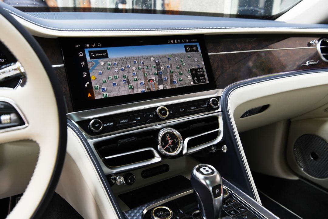 2025 Bentley Flying Spur