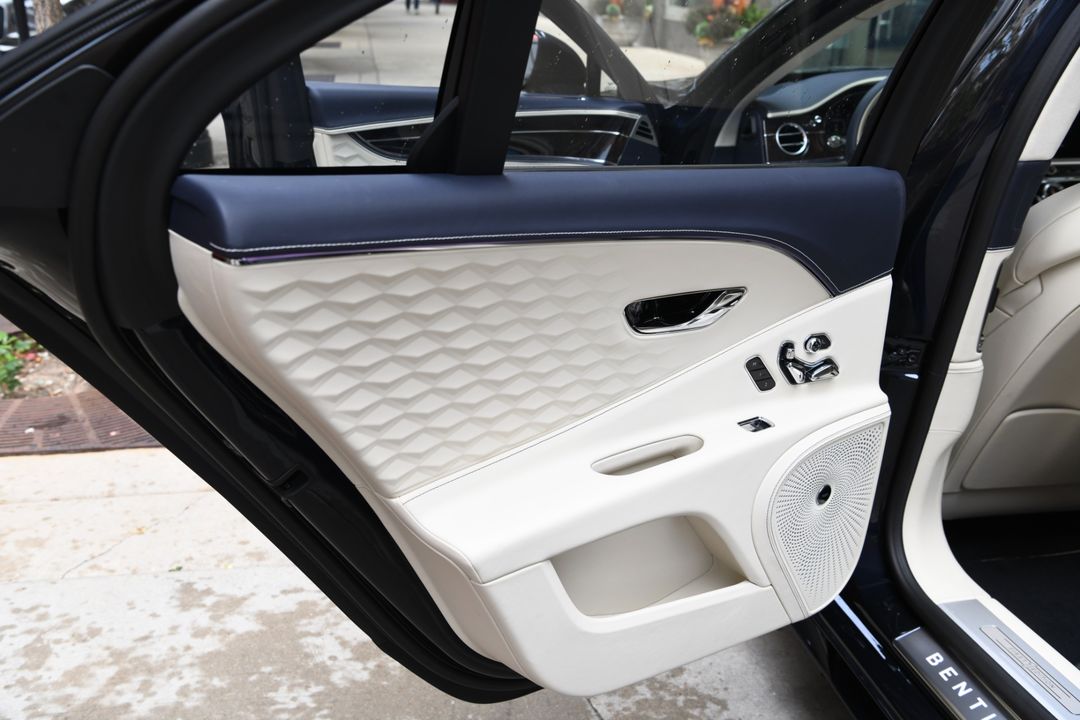 2025 Bentley Flying Spur