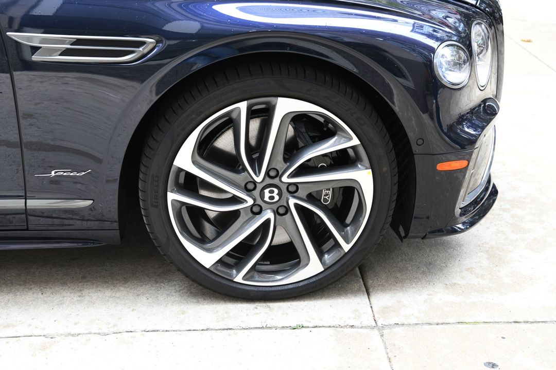 2025 Bentley Flying Spur