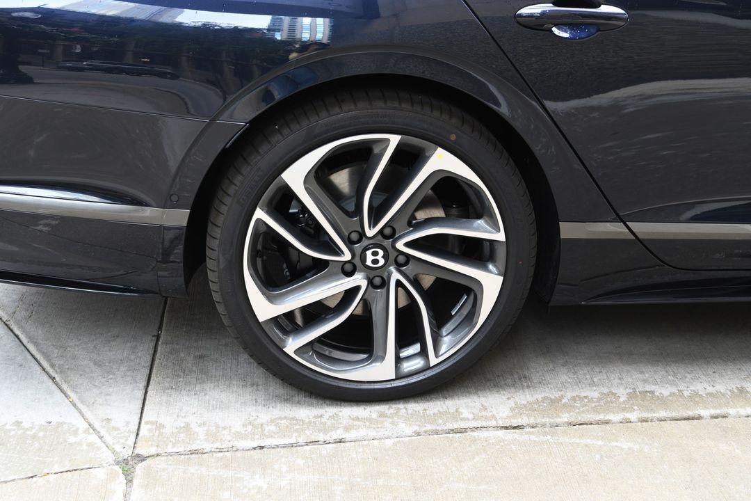 2025 Bentley Flying Spur