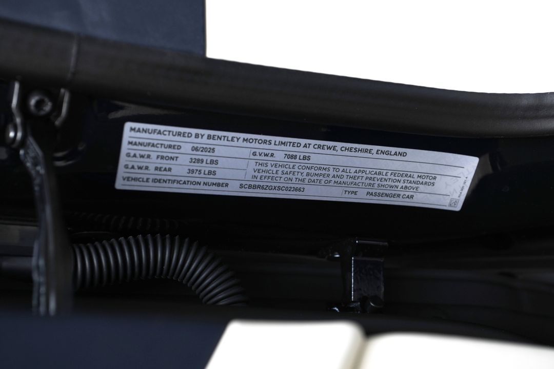 2025 Bentley Flying Spur