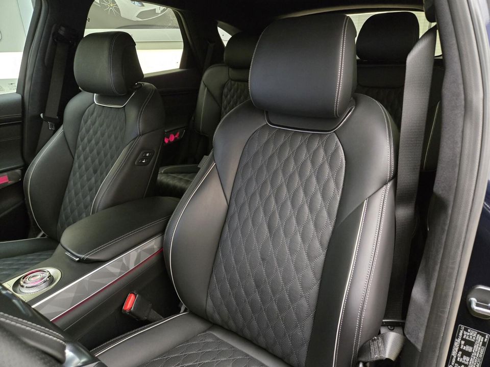 2024 Genesis GV70