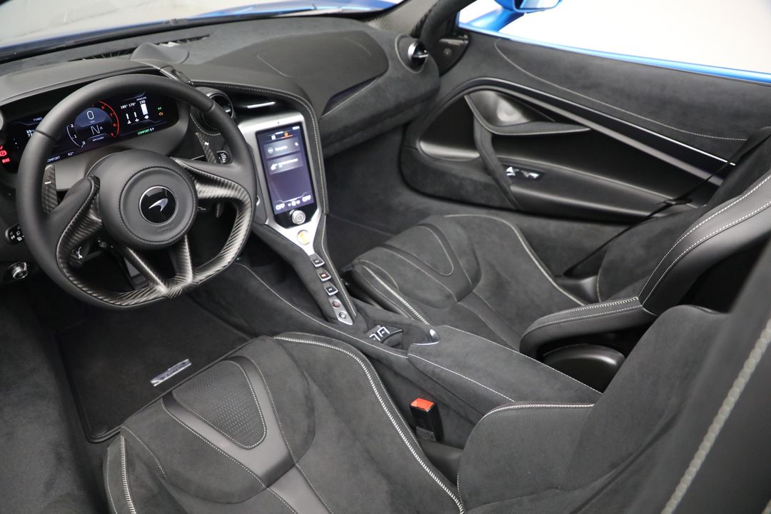 2025 McLaren 750S Spider