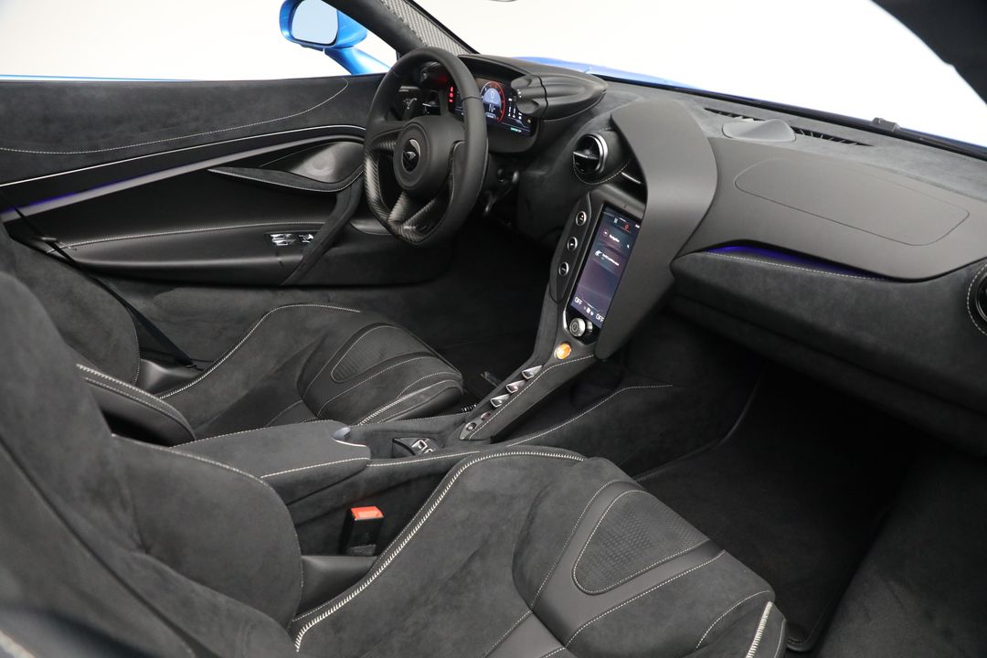 2025 McLaren 750S Spider