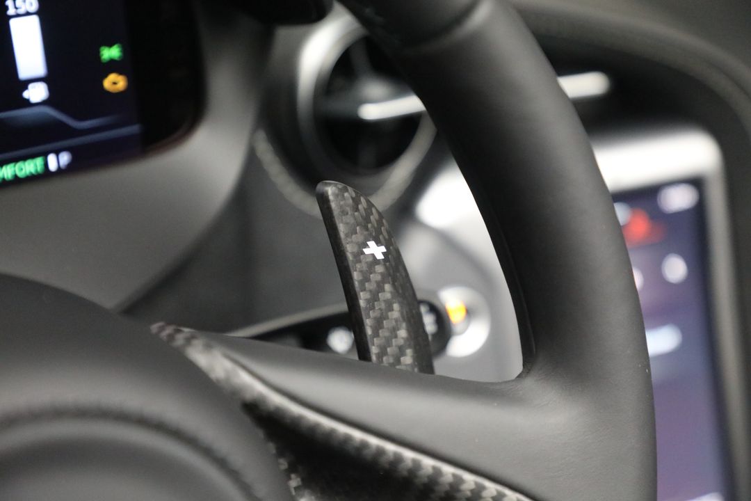 2025 McLaren 750S Spider