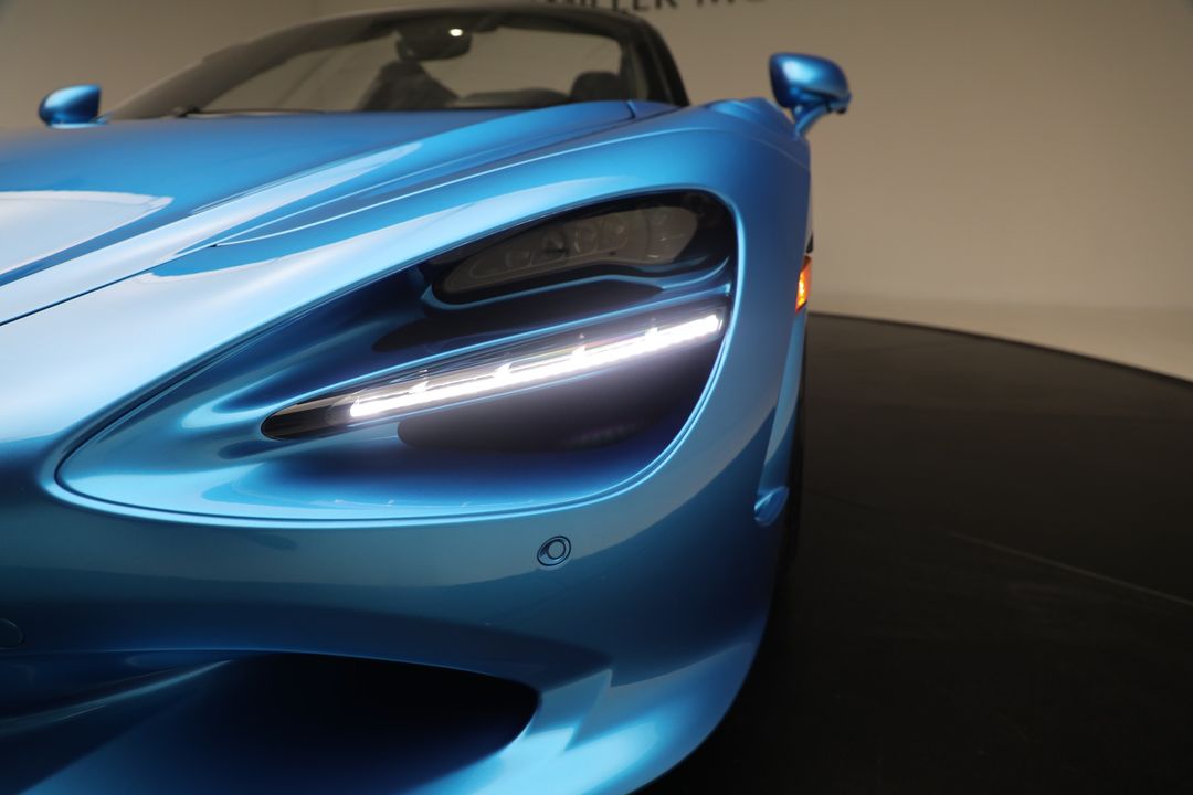 2025 McLaren 750S Spider