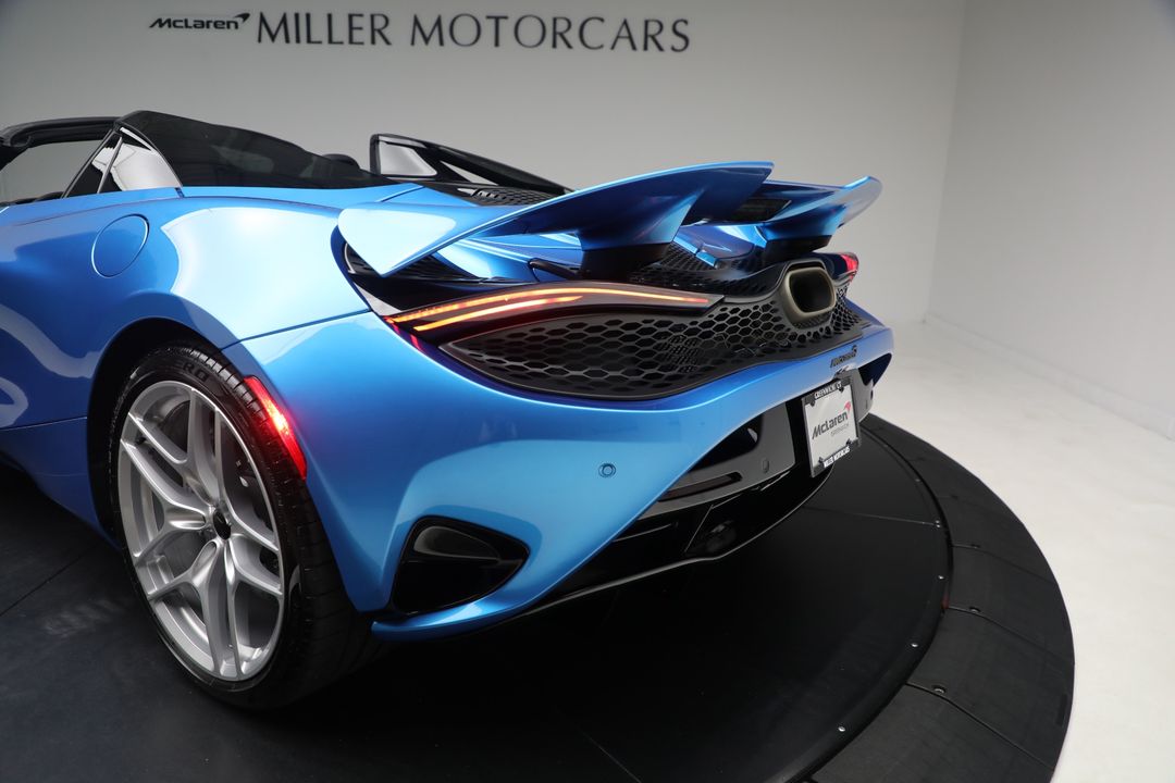 2025 McLaren 750S Spider