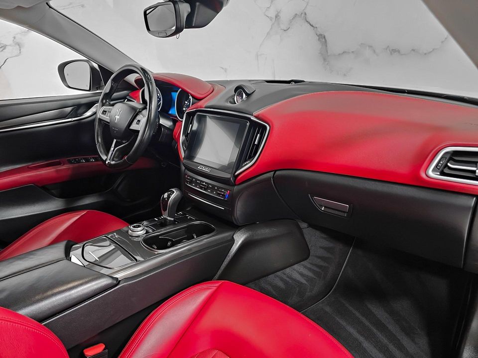 2018 Maserati Ghibli
