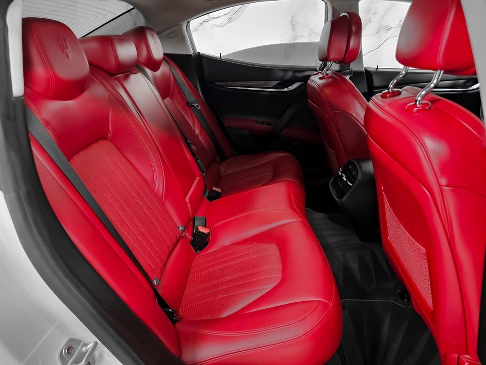 2018 Maserati Ghibli