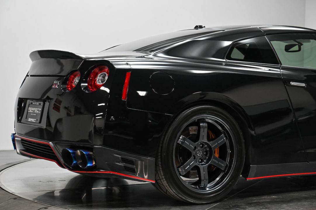 2015 Nissan GT-R