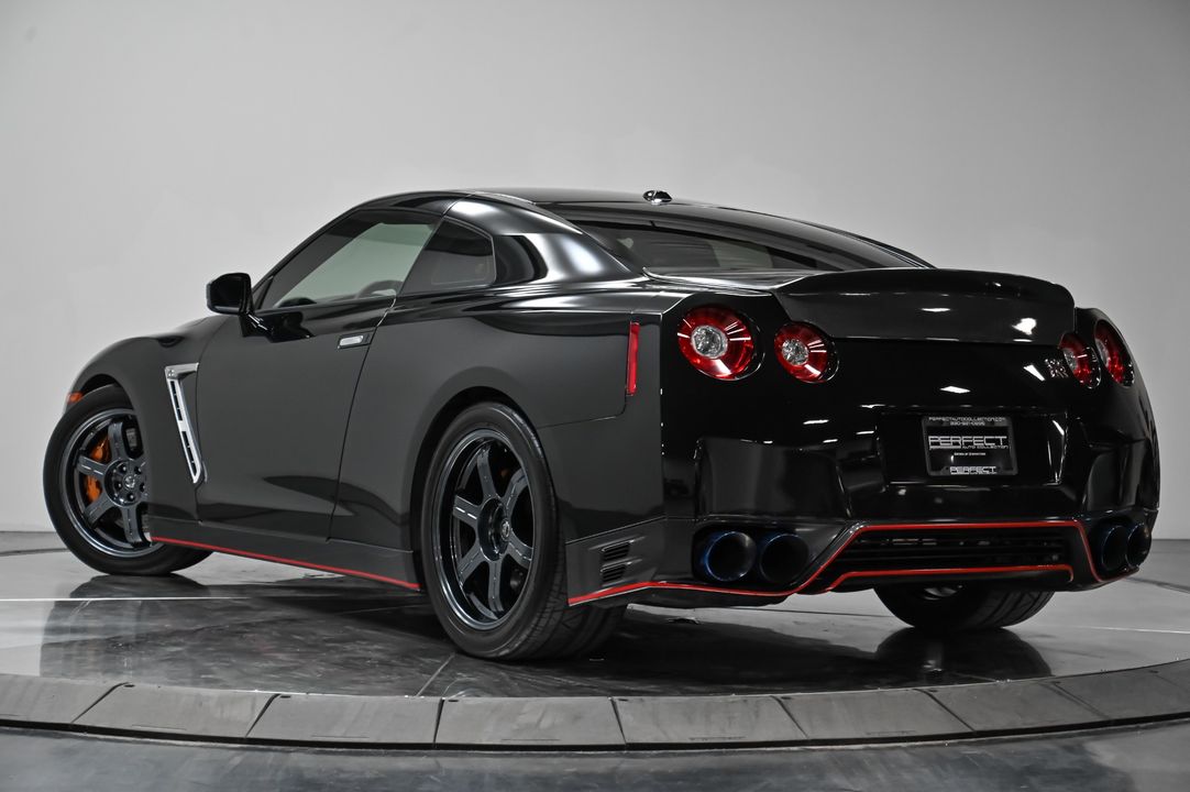 2015 Nissan GT-R